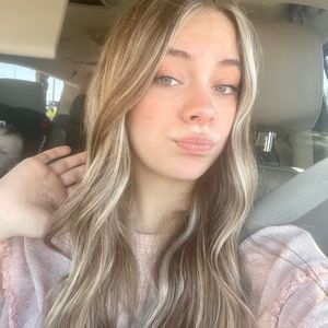 Meet your Posher, Lorelei